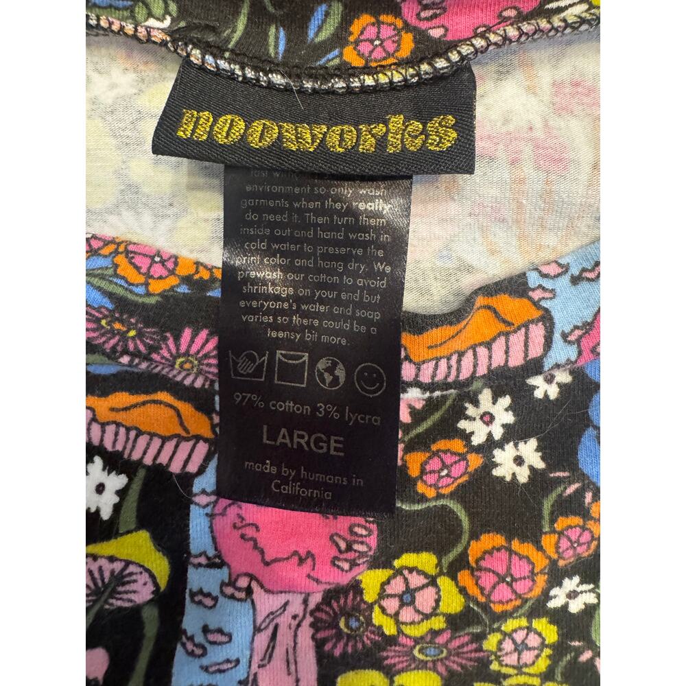 Nooworks Magical Mushroom Print Crop Tee Made in California Psychedelic Floral L - Picture 4 of 5